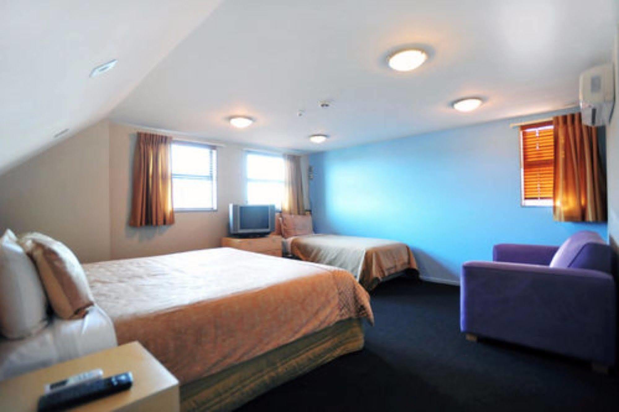 Athena Motel Крайстчърч Екстериор снимка