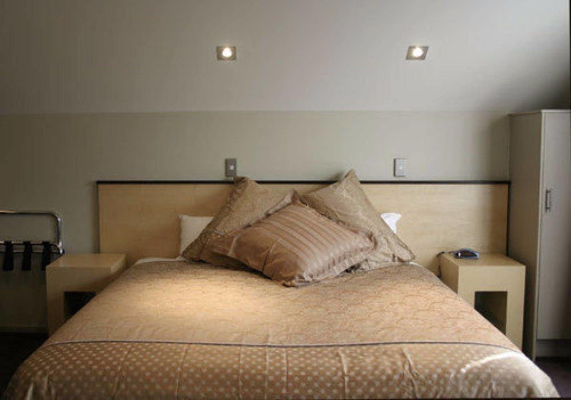 Athena Motel Крайстчърч Екстериор снимка